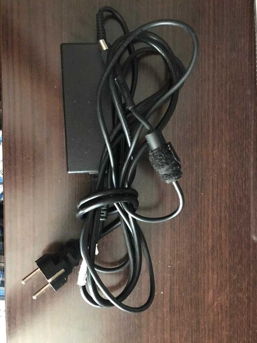 Зарядка на ноутбуки HP