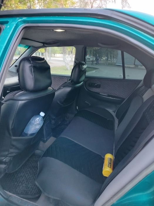 Продаю Nissan premier