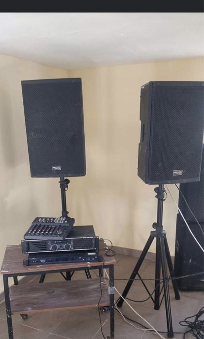 Inchiriere boxe,lumini,aparat fum, microfoane