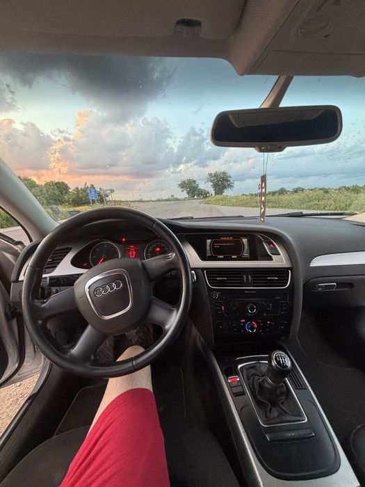 Продавам Audi A4 B8