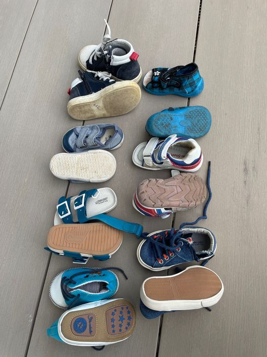 7 чифта обувки и сандали за 1 г. Бебе, размер 18/19