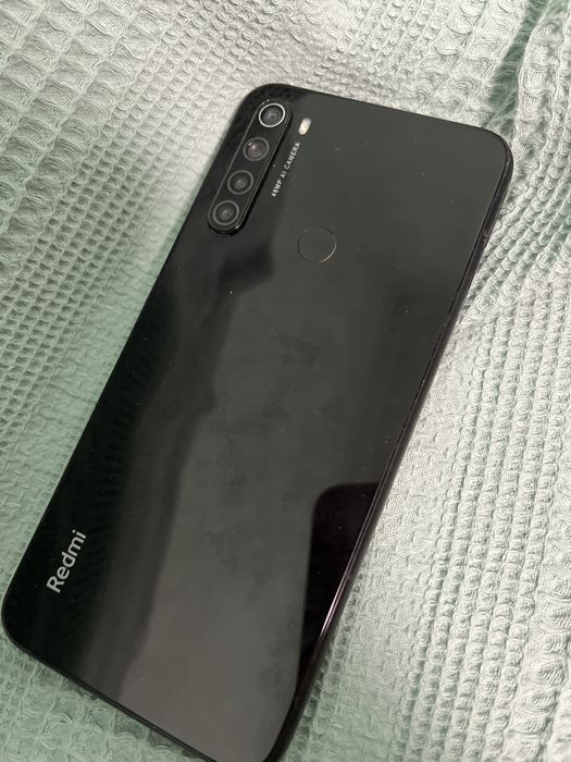 Продам телефон redmi 8