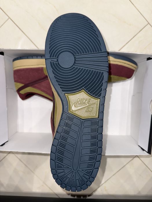 Обувки Nike Dunk Low SB “Dark Team Red Olive Flak” - размер 48.5