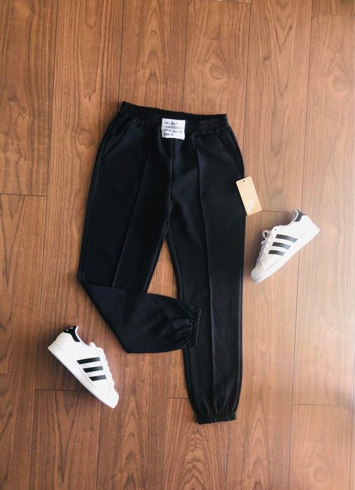 Pantaloni Sport, model actual, pret redus