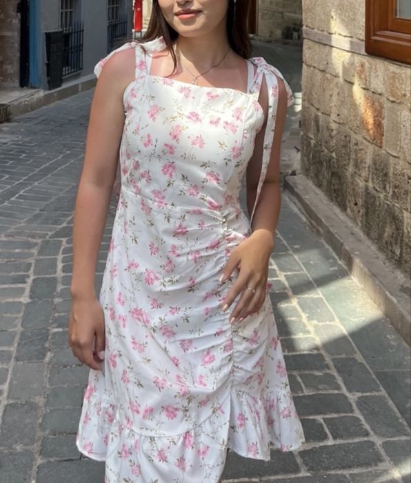 Платье летнее с лямками