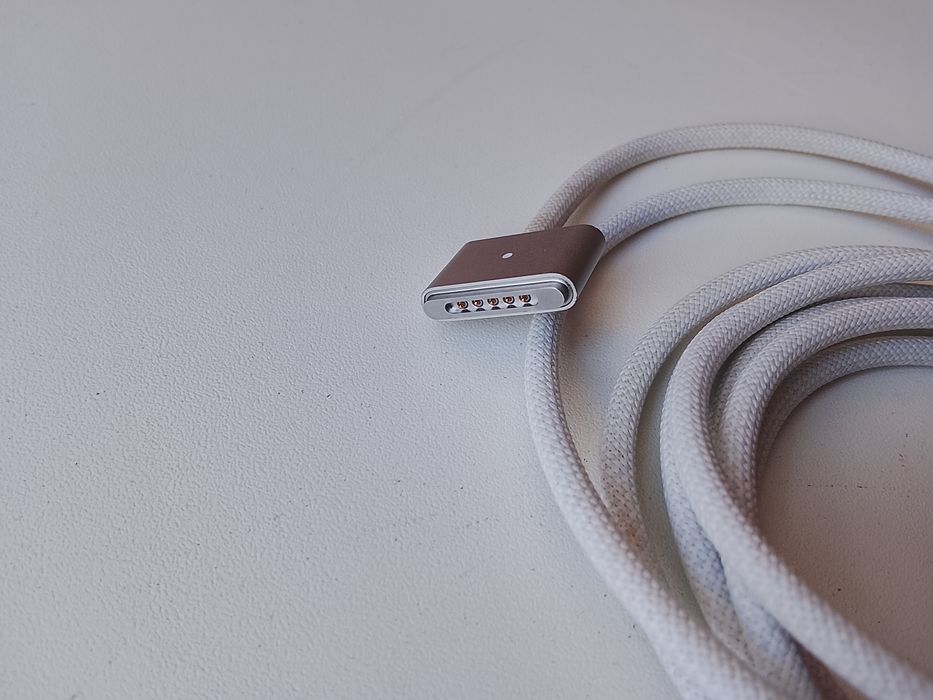 Оригинальный кабель Apple USB-C — MagSafe 3 (2 м)