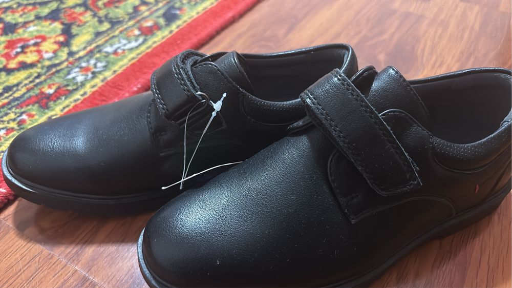 Новые туфли 33 размера