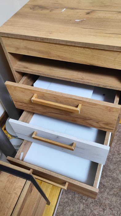 Ученическо бюро с 3 чекмеджета