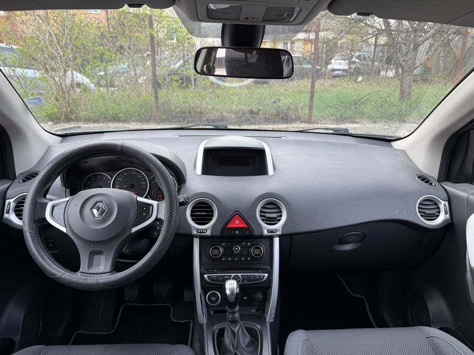 Тропа мотора Renault Koleos 2.0dCi(150 кс) 4x4/Нови Зимни гуми/Обслуже