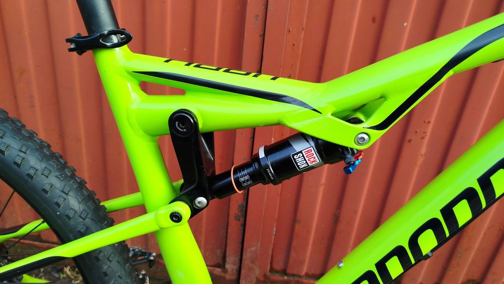 Cannondale full suspensie cube