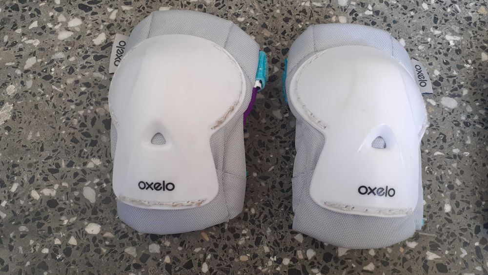 Кънки за момиче от 33 до 37 номер-разтягат се!И к-кт протектори!