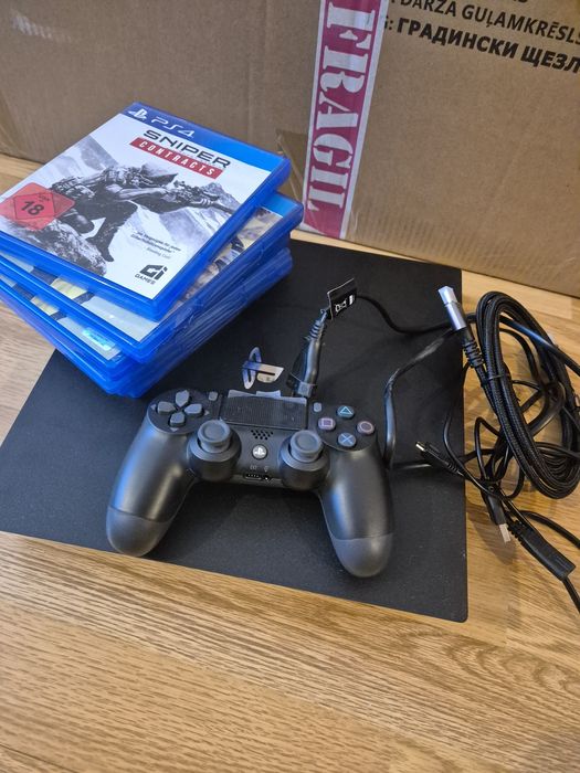 Playstation 4 Pro 1TB, 15 jocuri, un controller, GTA5  RDR2 RDR1 GTA Trilogy