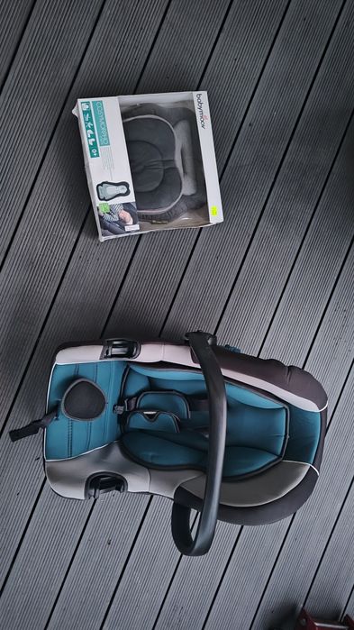 Scoică auto + insert nou nascut