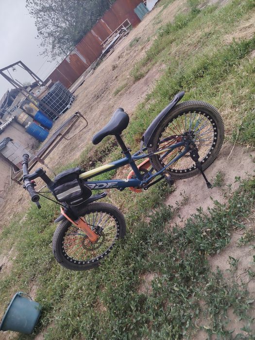Велик продам 15000