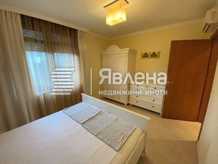 Продава се Тристаен апартамент в Созопол - 102 кв.м за 1216 €/кв.м - Снимка #3
