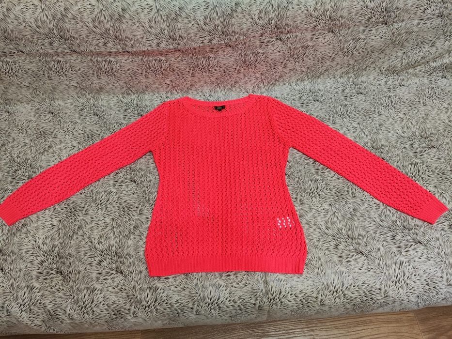 Продам кофту размер S новая
