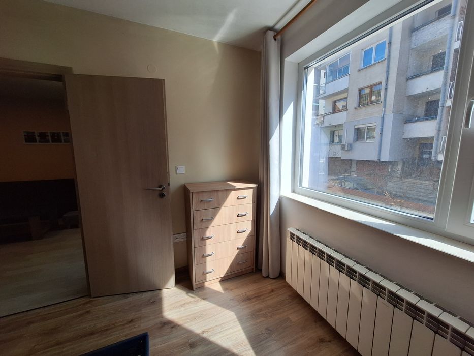 Давам под наем апартамент