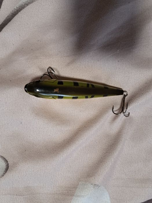 Изкуствени примамки нови.