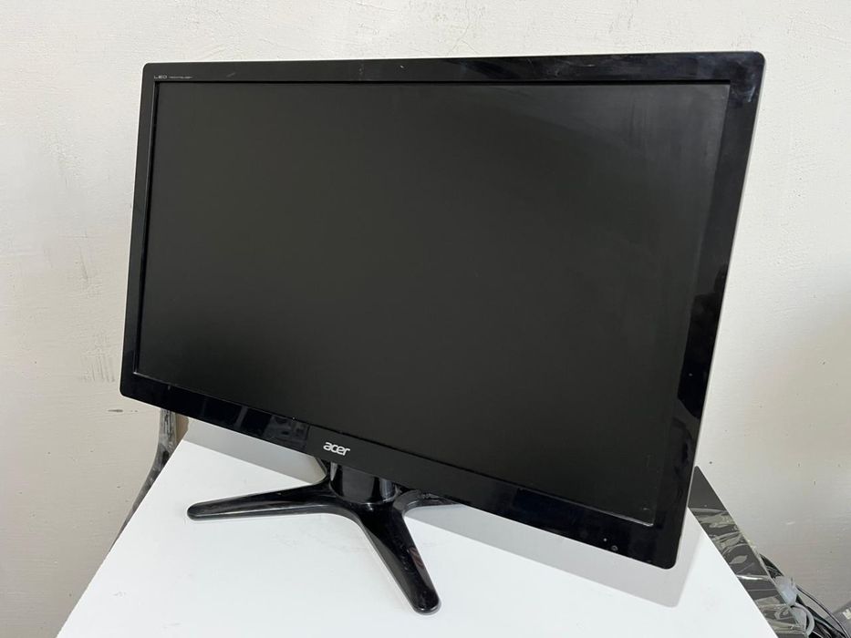 Монитор Acer 22" Fullhd DVI VGA