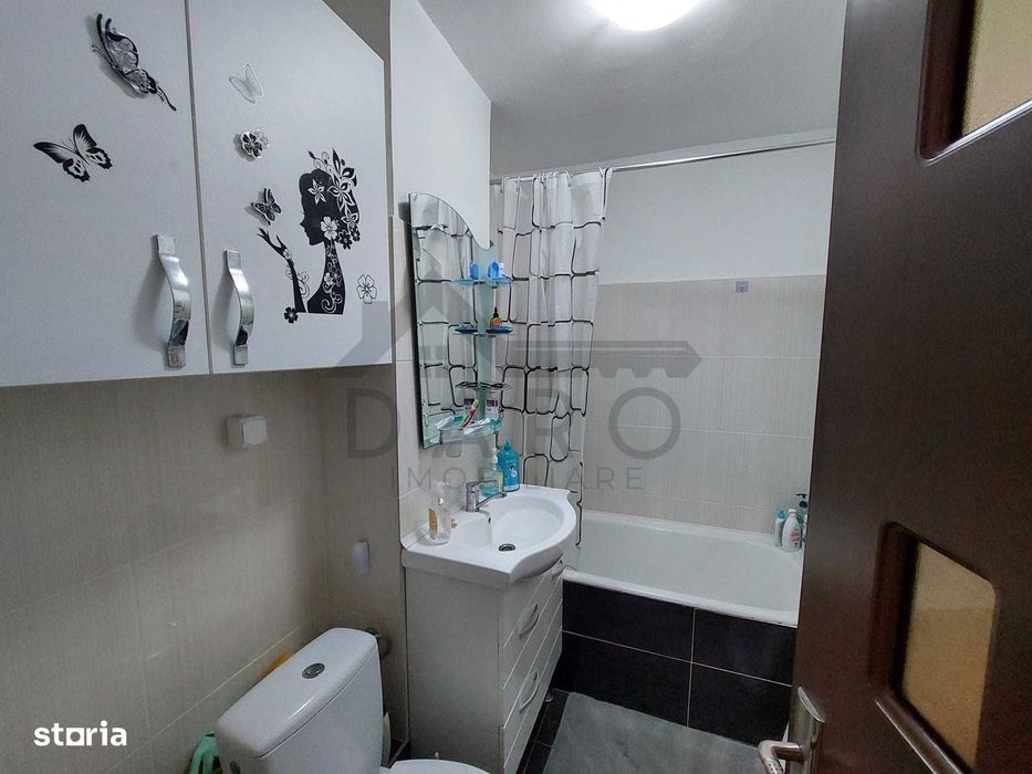 Vand apartament 3 camere mobilat si utilat