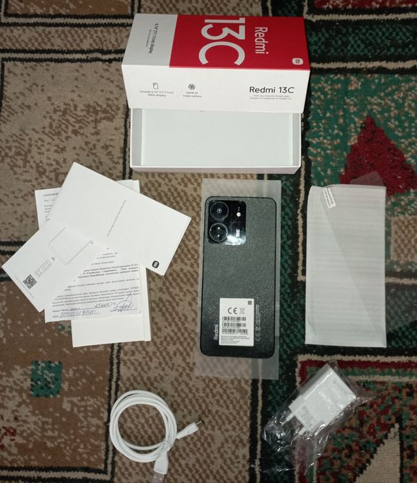 Redmi 13C 8/256 в броне, чехле