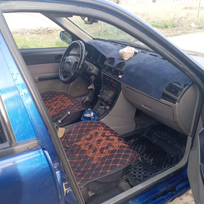 Продам машину geely