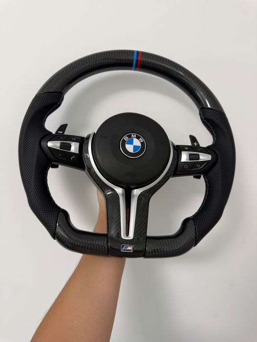 Volan BMW M Sport Carbon pentru generație E E60 E61 E70 E71 E84 E90 E91 E92 E93