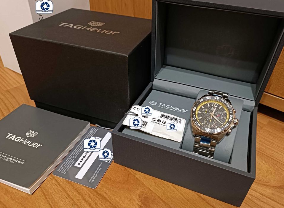 TAG HEUER FORMULA Хронограф CAZ101AH Мъжки Часовник НОВ Оригинален