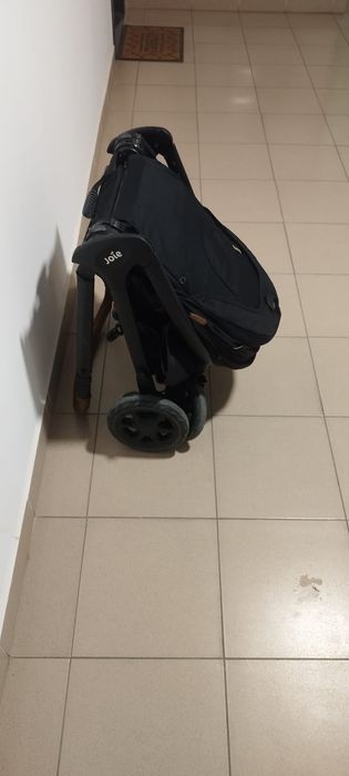 Cărucior Finiti Signatute Eclipse Joie