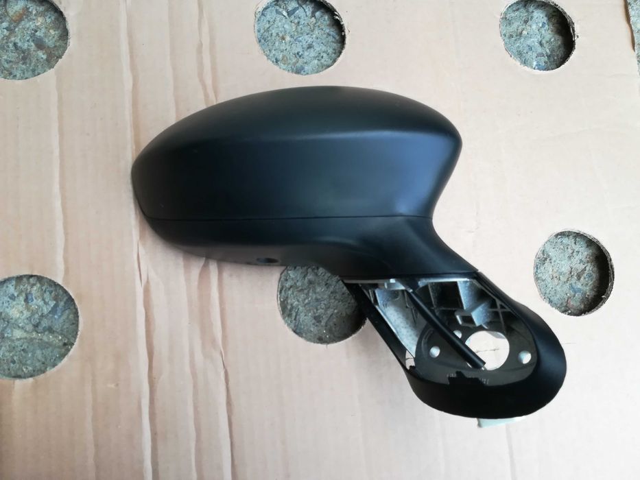 Дясно огледало Fiat Grande Punto / Фиат Гранде Пунто ( огледала )