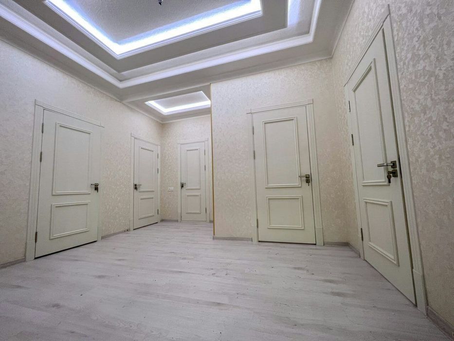 Продаётся квартира Олмос новостройка 4 комнатная