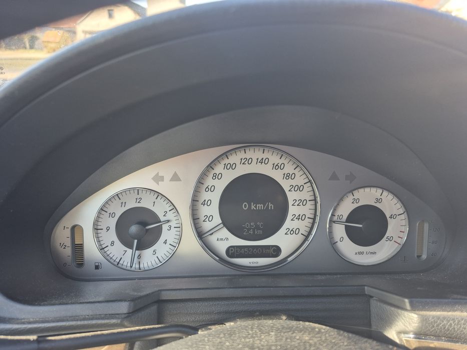 Mercedes e320 avangarde facelift  v6 2008