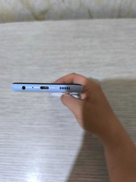 Телефон Samsung A13