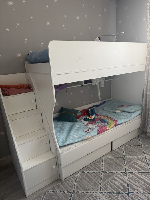 Детский кроват с матрас