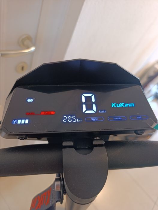 Scooter Kukirin G2 2025