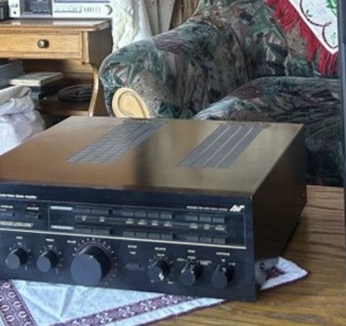 Vand amplificator Teac 2x110w