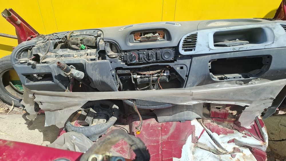 Мерседес спринтер панель