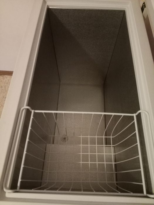 Продам морозильник