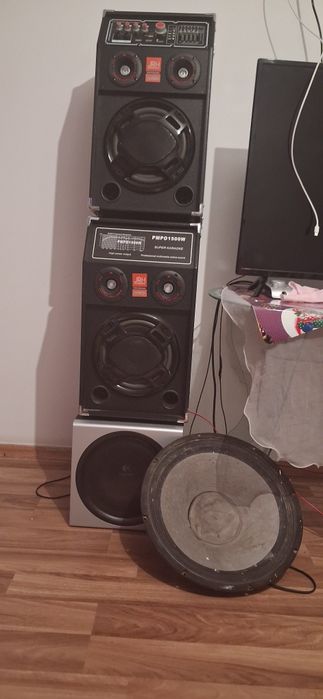 Se vinde boxe si un subuwer