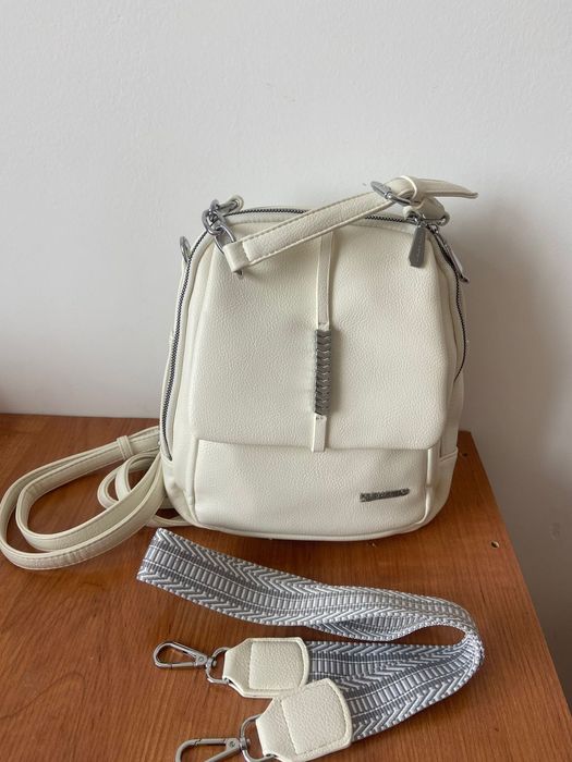 Рюкзак женская  экокожа