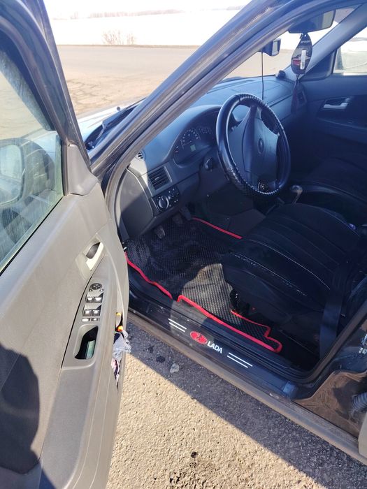 Продам приору 2012г