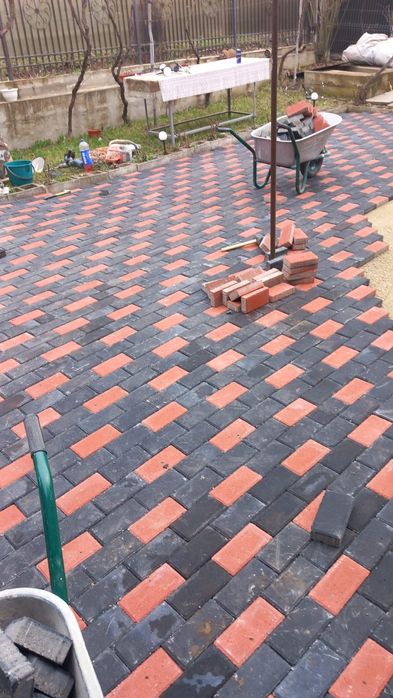 Montaj pavaj  borduri rigole etc