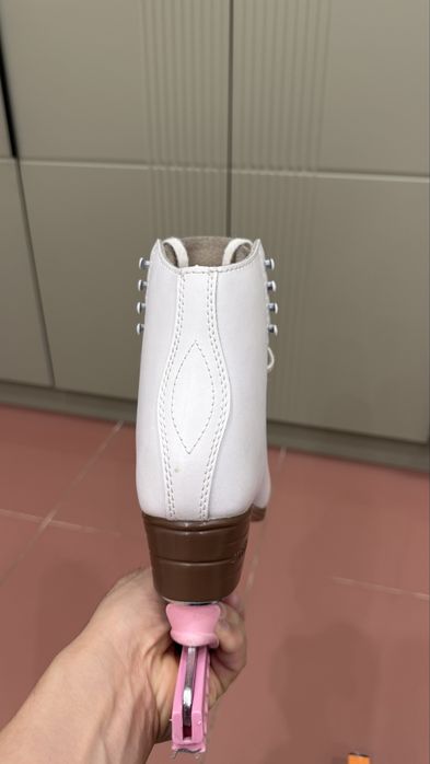 Коньки размер 35