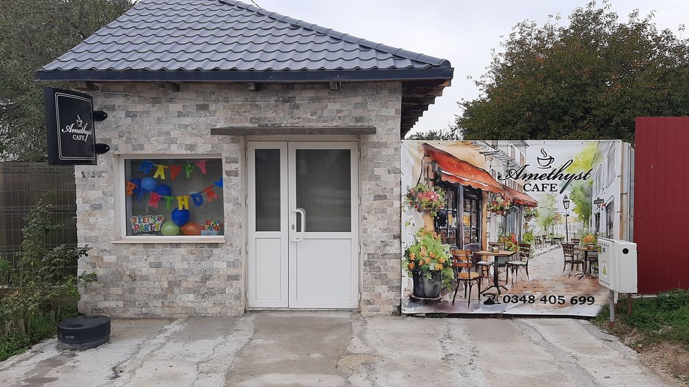 Casa de vanzare / spațiu comercial Leordeni Arges