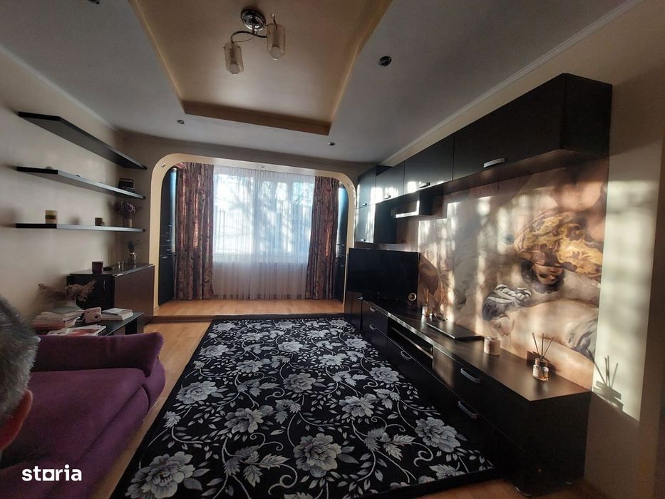 Apartament Centru de închiriat