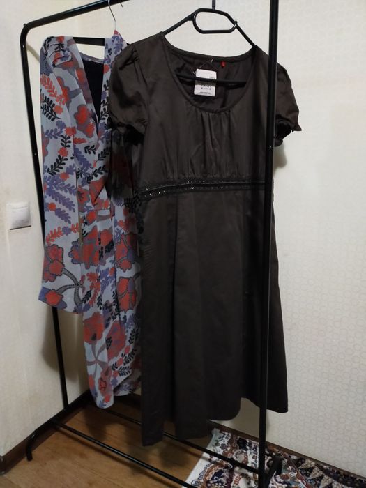 Продам женские платья