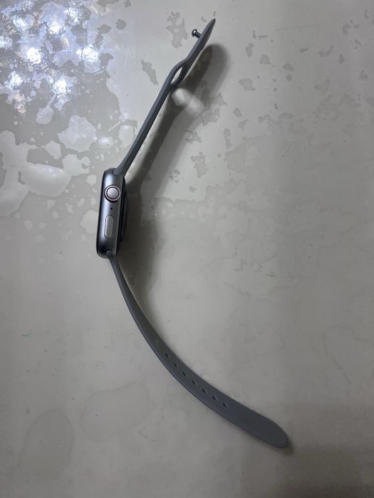 Продам часы новые