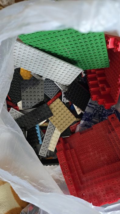Продаю много оригинального LEGO