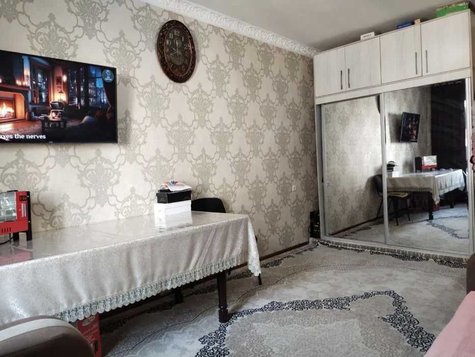 Срочно продаю 2х-ком квартиру Бектемирский район, Водник   [w]