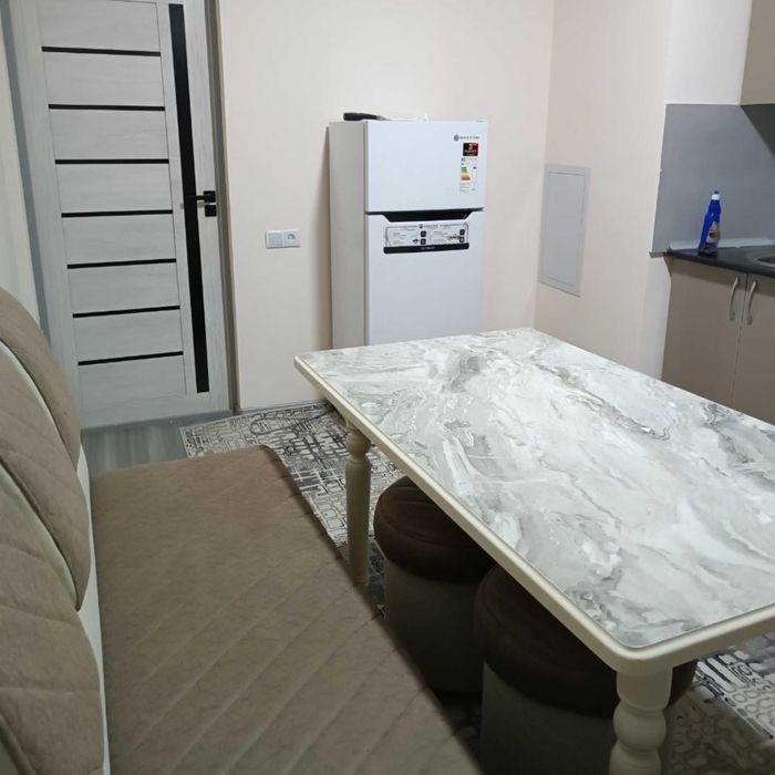 Учтепа туманида 1,2/3/7  ғиштли, евро ремонтли 45 кв.м. уй сотилади.